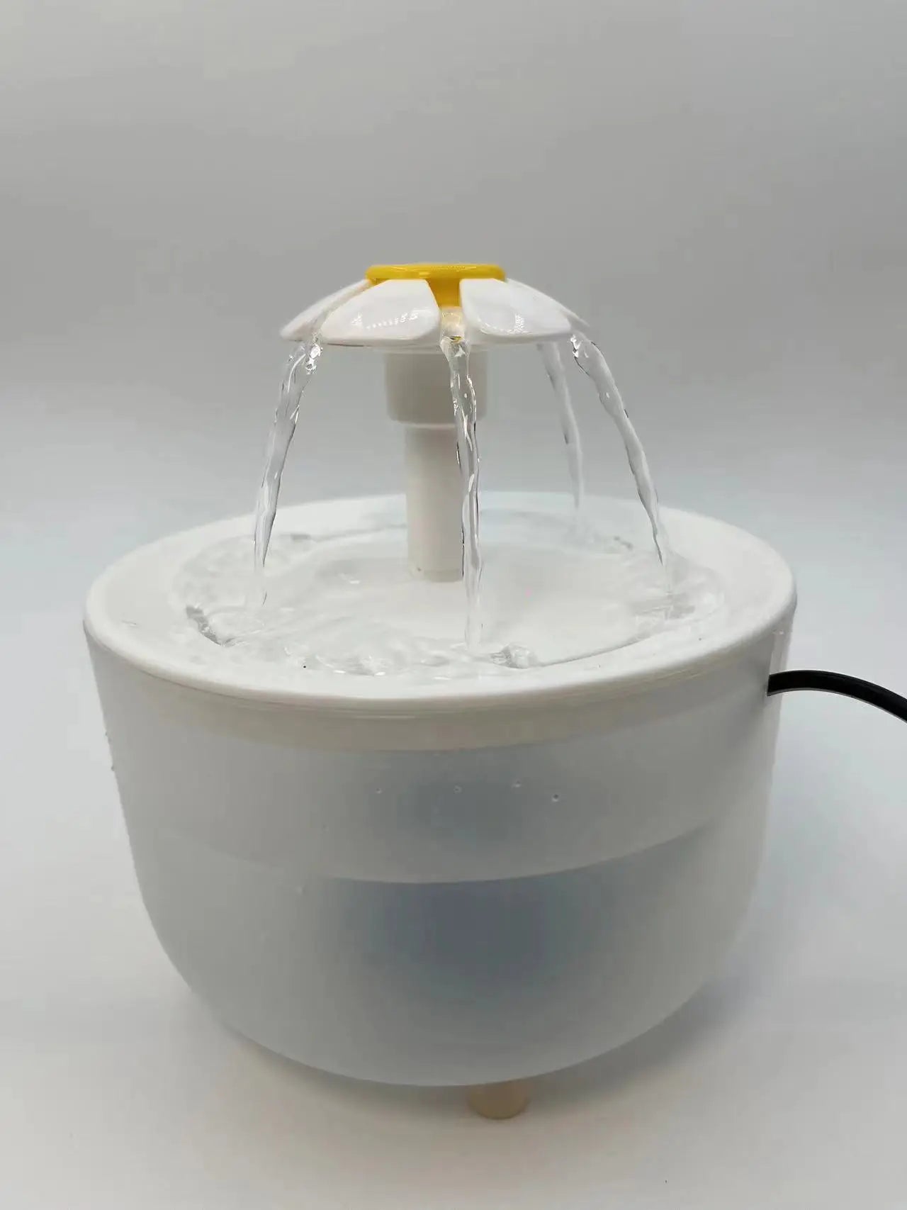 Fontaine à eau automatique filtrante USB pour chats et chiens