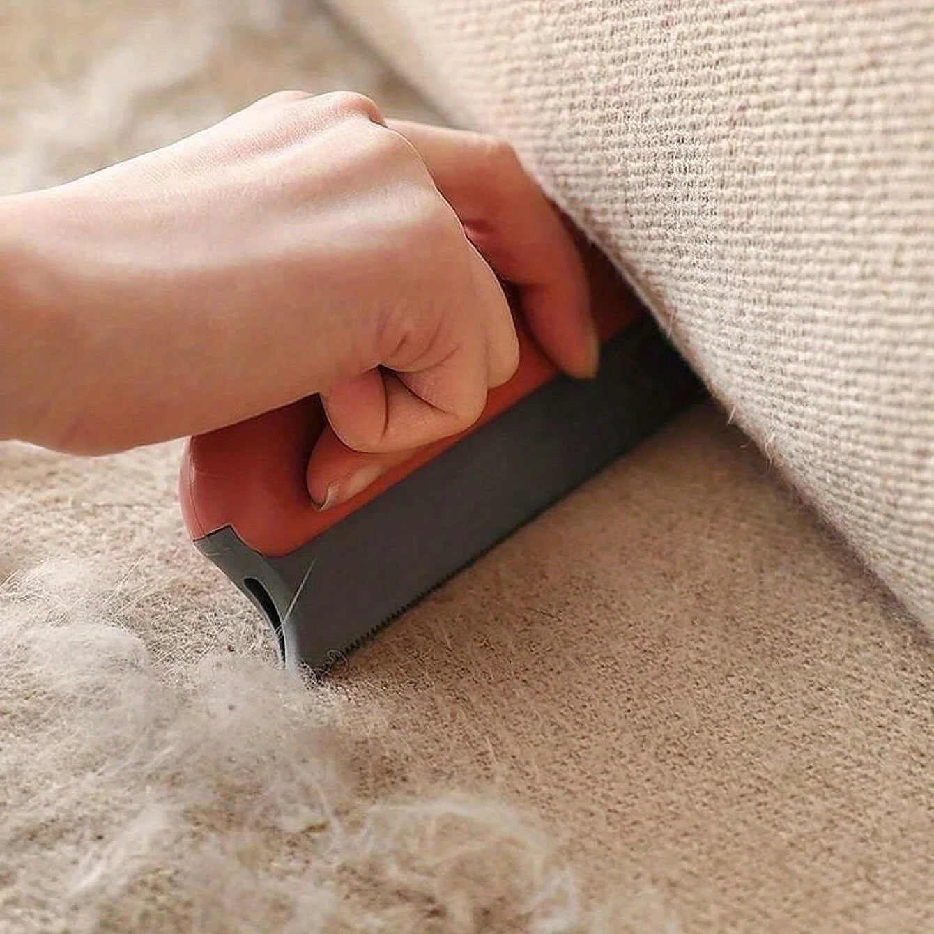 Brosse rasante pour chien et chat